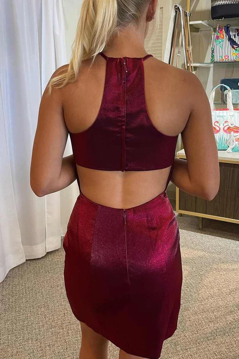 Vestido ajustado de fiesta con escote halter y espalda descubierta